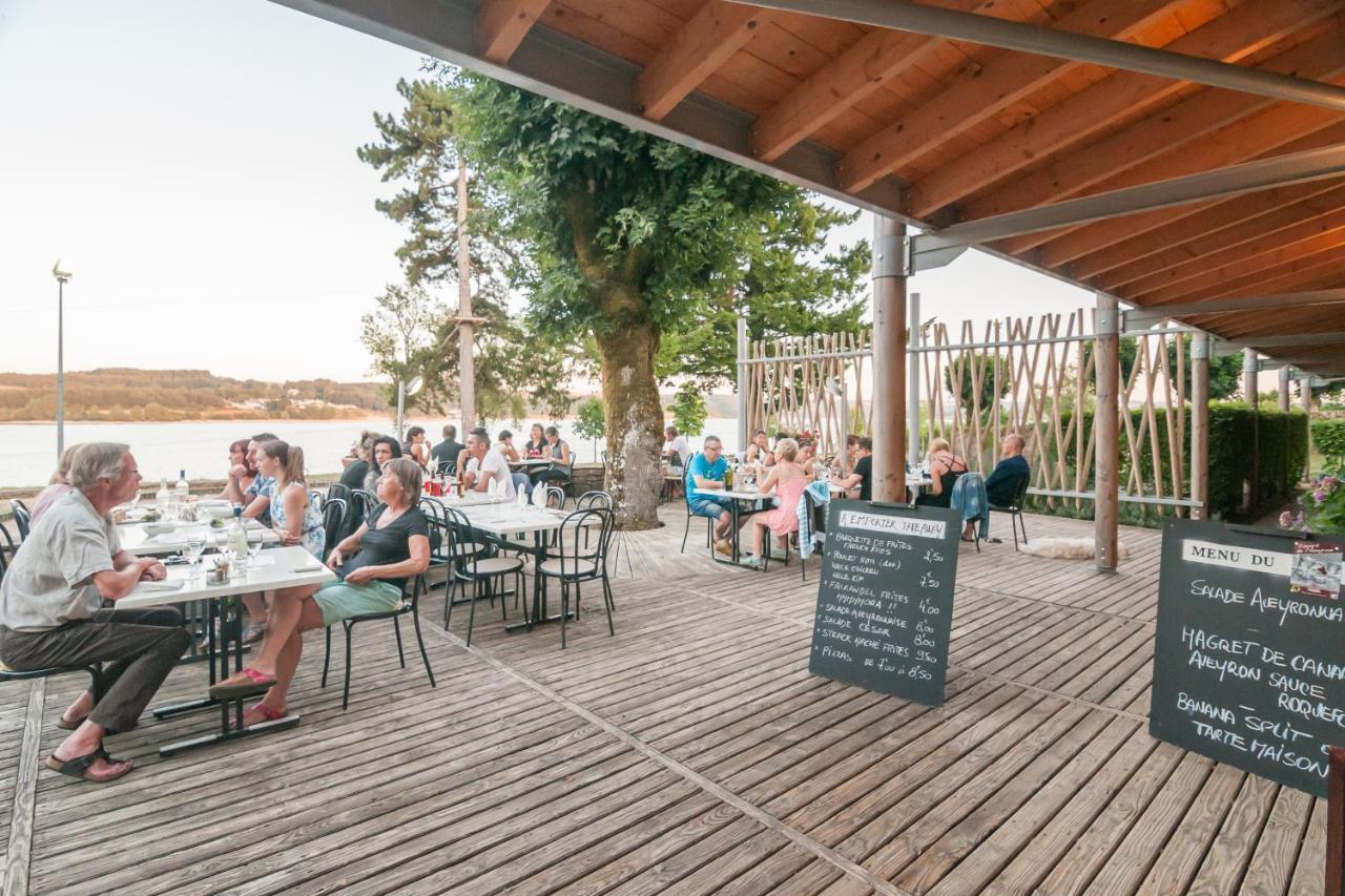 Hotel Camping Le Caussanel Canet-de-Salars Exterior foto